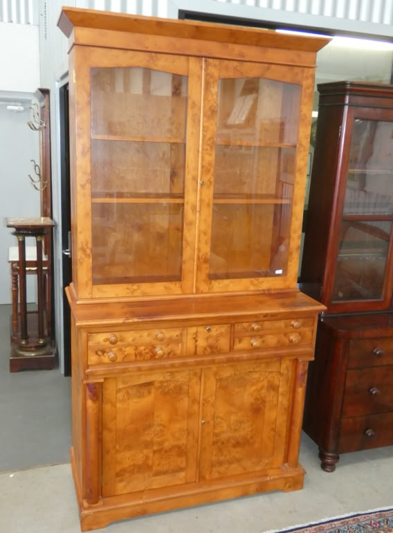 Auction lot image 4