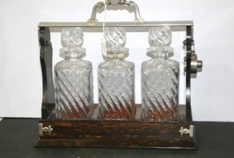 Auction lot image 6